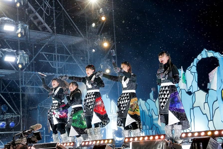 Amazon.co.jp: MCZ WINTER SONG COLLECTION: ミュージック